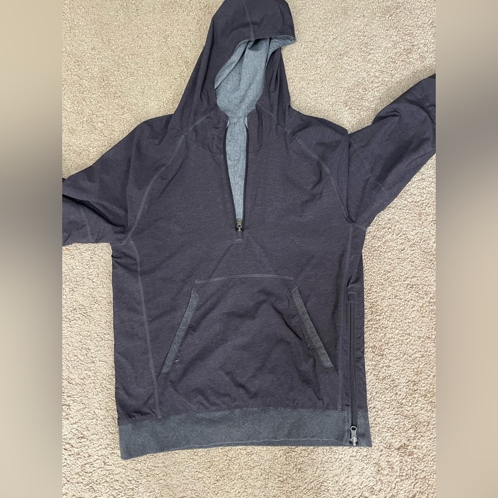 Men’s Lululemon reversible pullover jacket